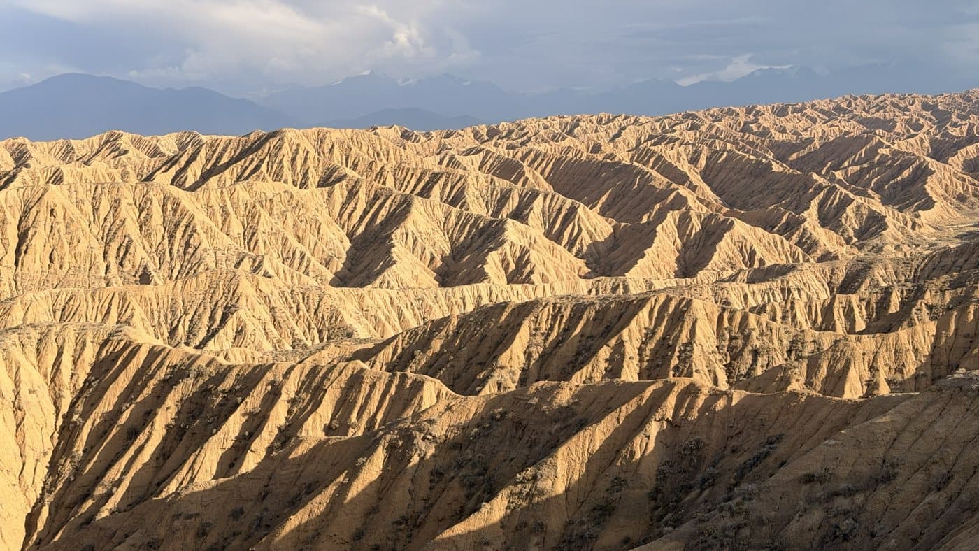 Les reliefs ocre du canyon de Skazka, au Kirghizistan
