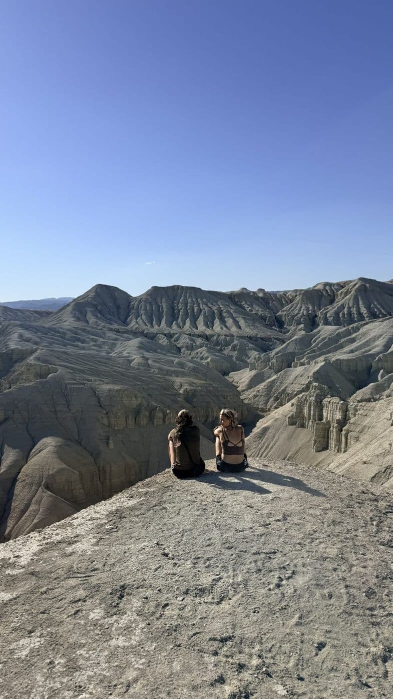 Pause face aux badlands