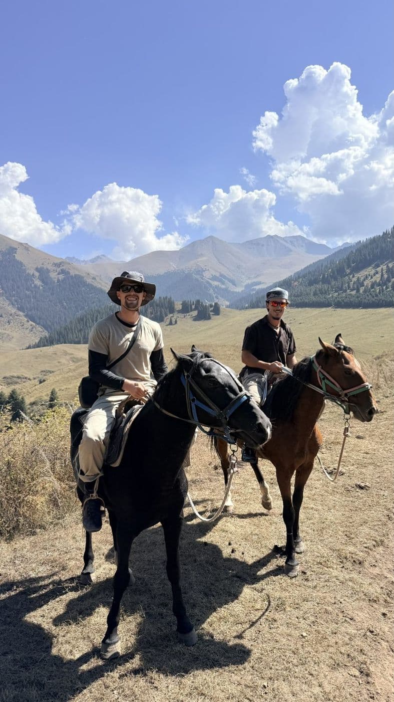 Balade à cheval dans les steppes